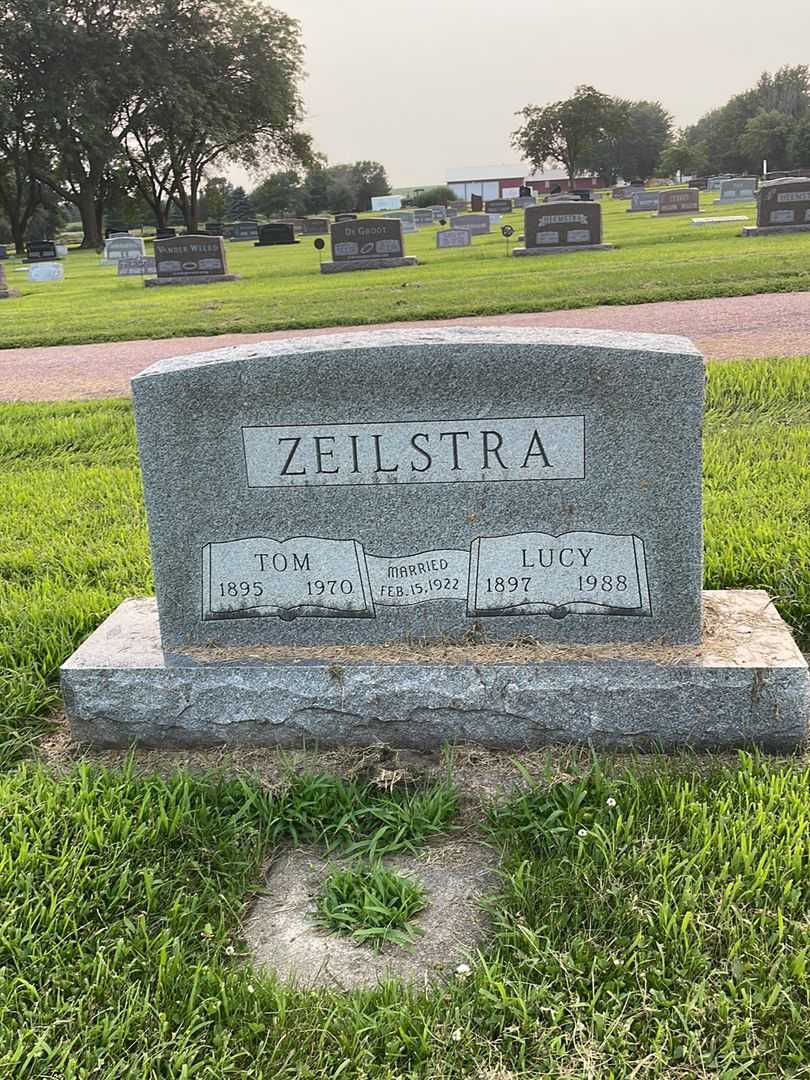 Tom Zeilstra's grave. Photo 1