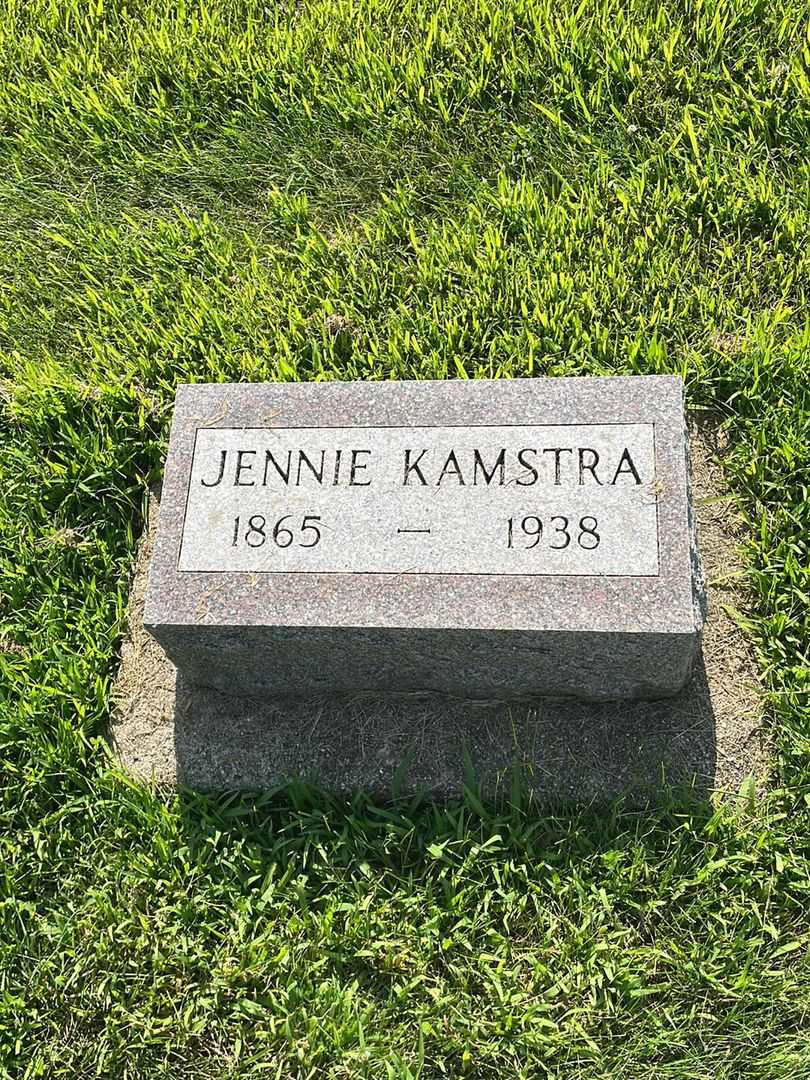 Jennie Kamstra's grave. Photo 1