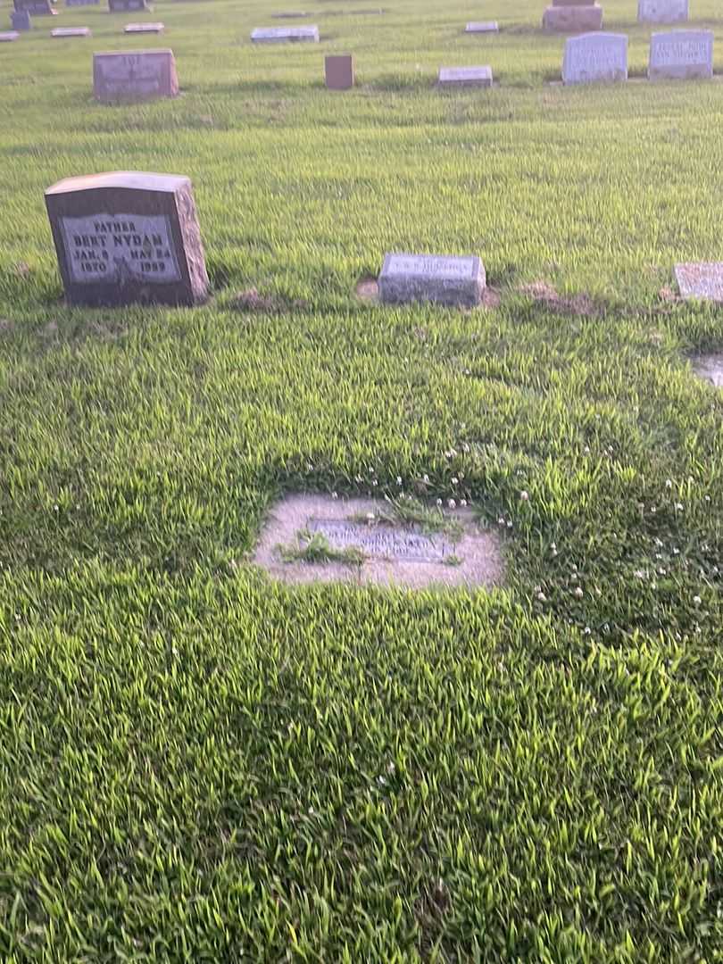Baby Faber's grave. Photo 3