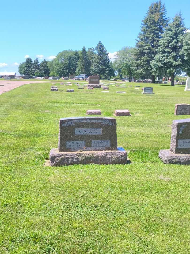 Benjamin Vaas's grave. Photo 2