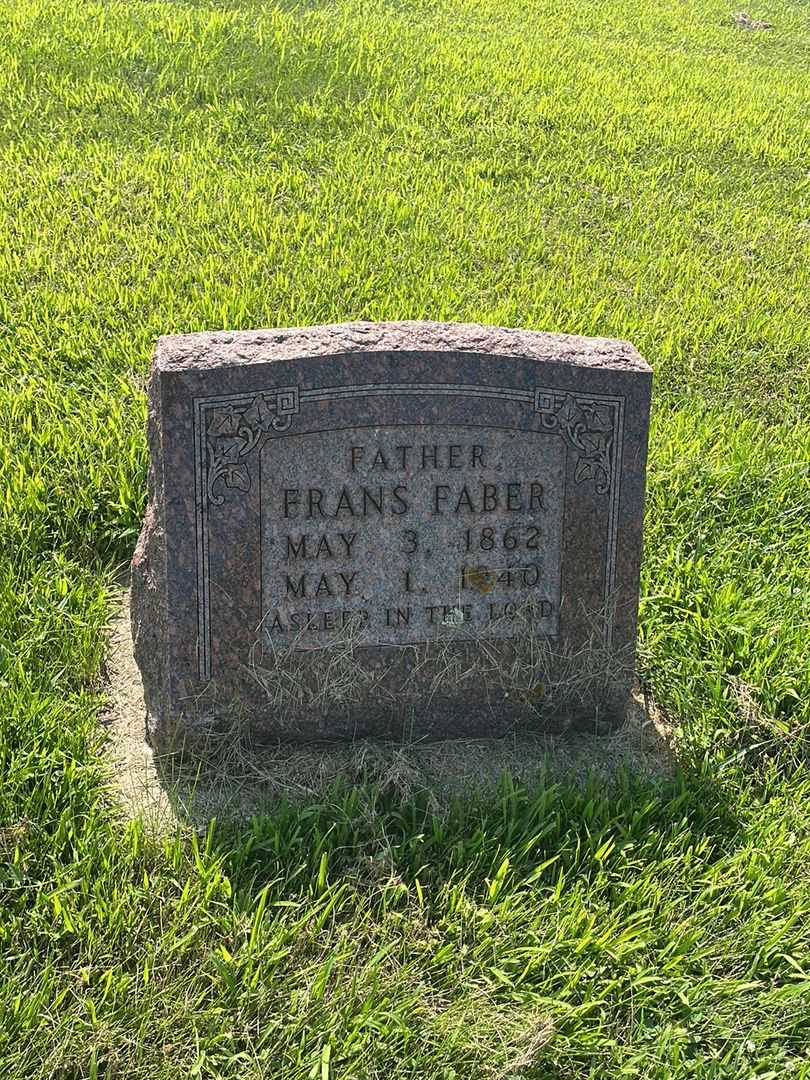 Frans Faber's grave. Photo 1