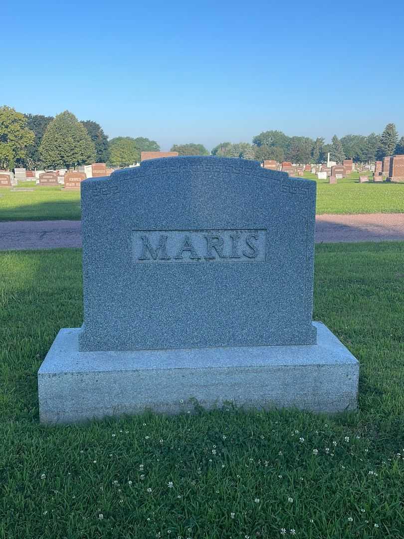 Cornelius Maris's grave. Photo 1