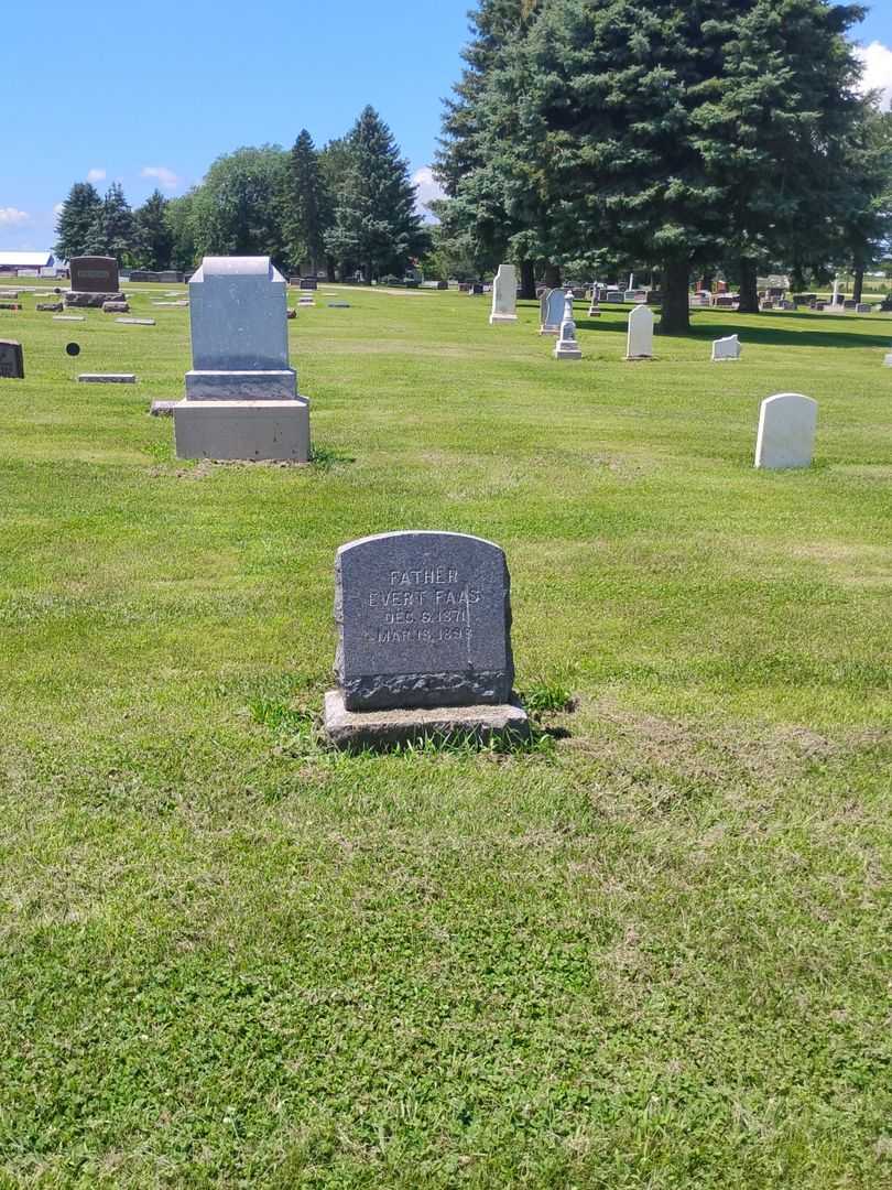 Evert Faas's grave. Photo 2