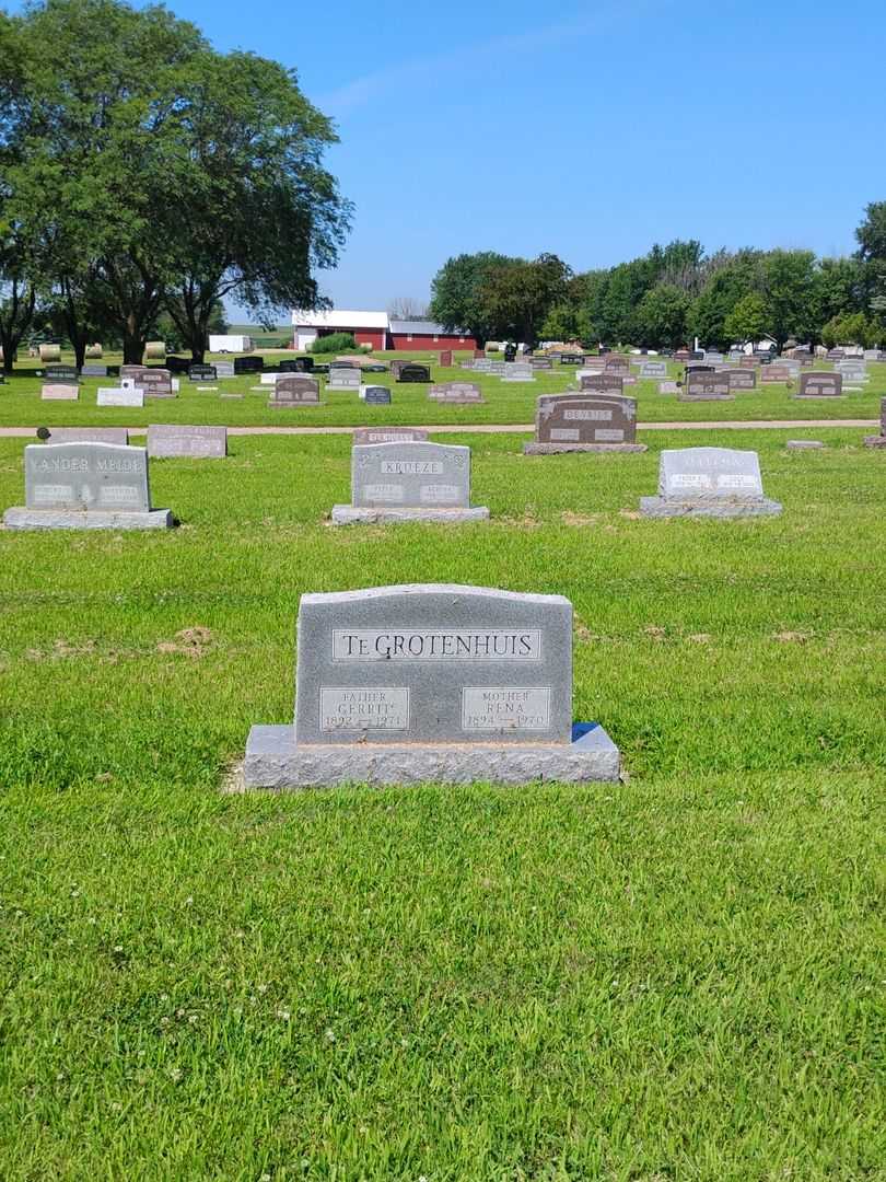 Rena Te Grotenhuis's grave. Photo 2