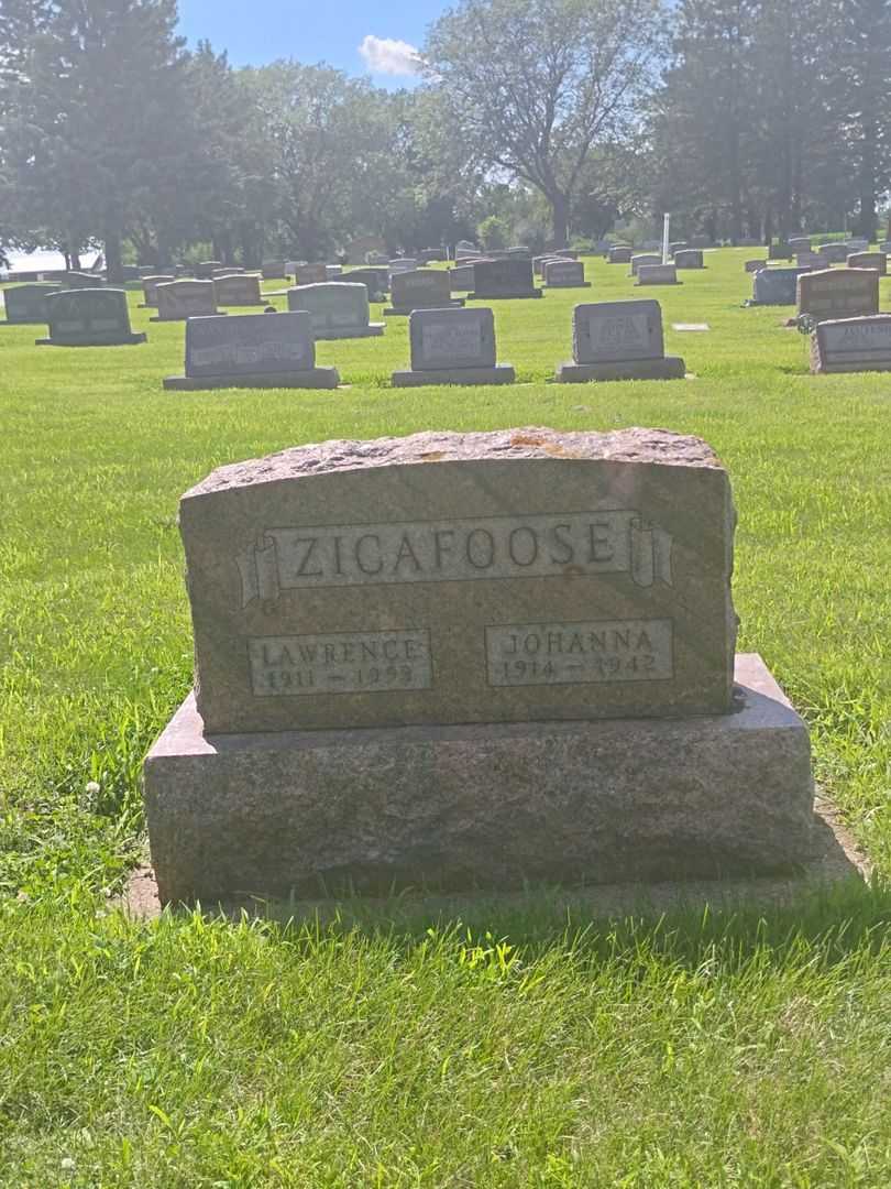 Lawrence Zicafoose's grave. Photo 1
