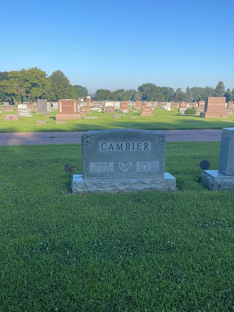 Dorothy Cambier's grave. Photo 2