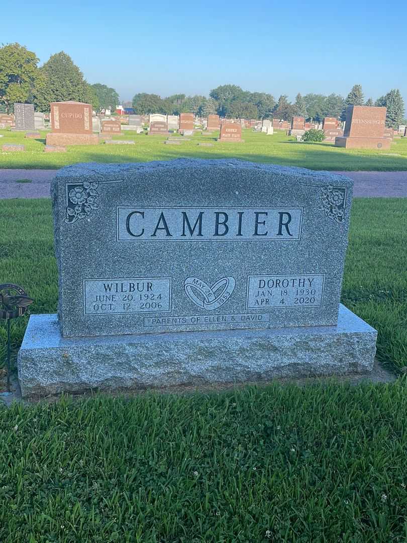 Dorothy Cambier's grave. Photo 1