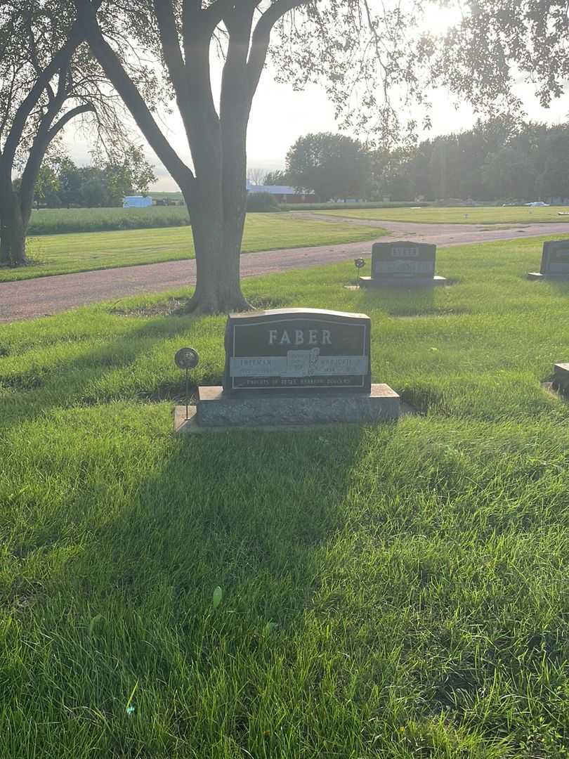 Freeman Faber's grave. Photo 2