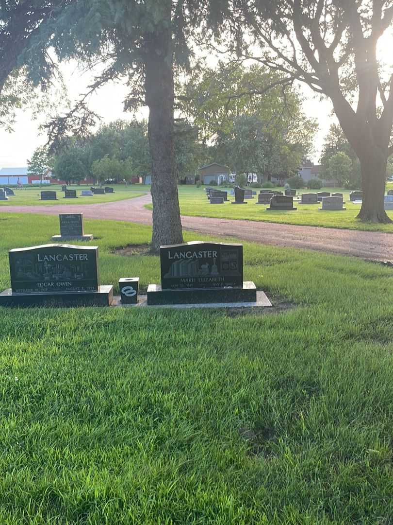 Marie Elizabeth Lancaster's grave. Photo 2