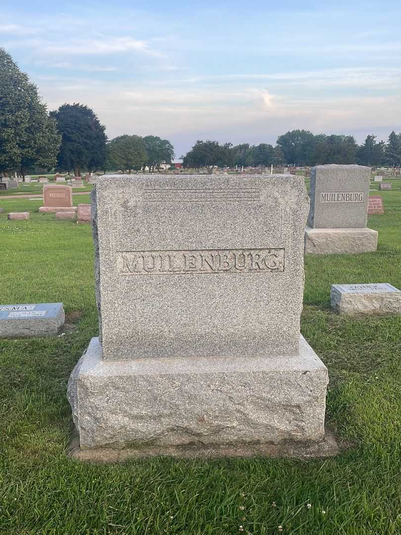 Atser Edwin's grave. Photo 1