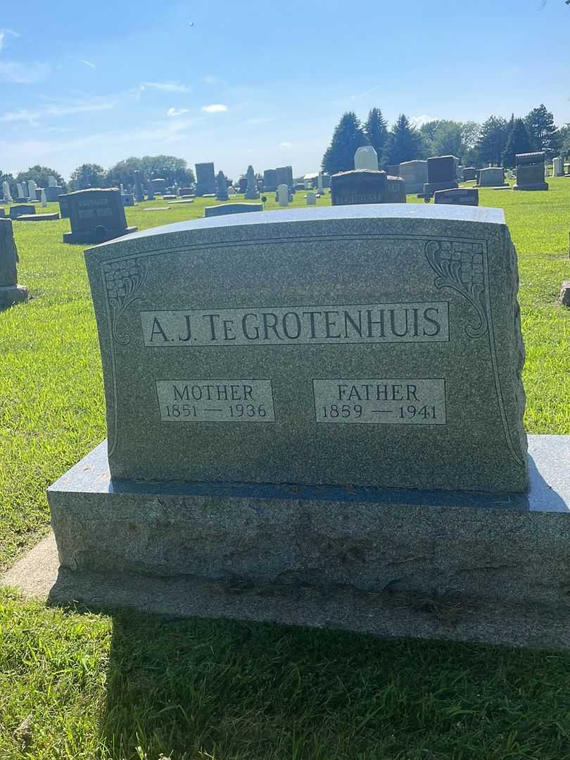 Anna J. Te Grotenhuis's grave. Photo 1