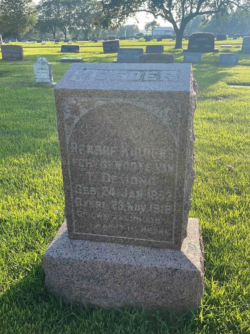 Renshe Kuipers Echtgenoote Van De Jong Moeder's grave. Photo 1