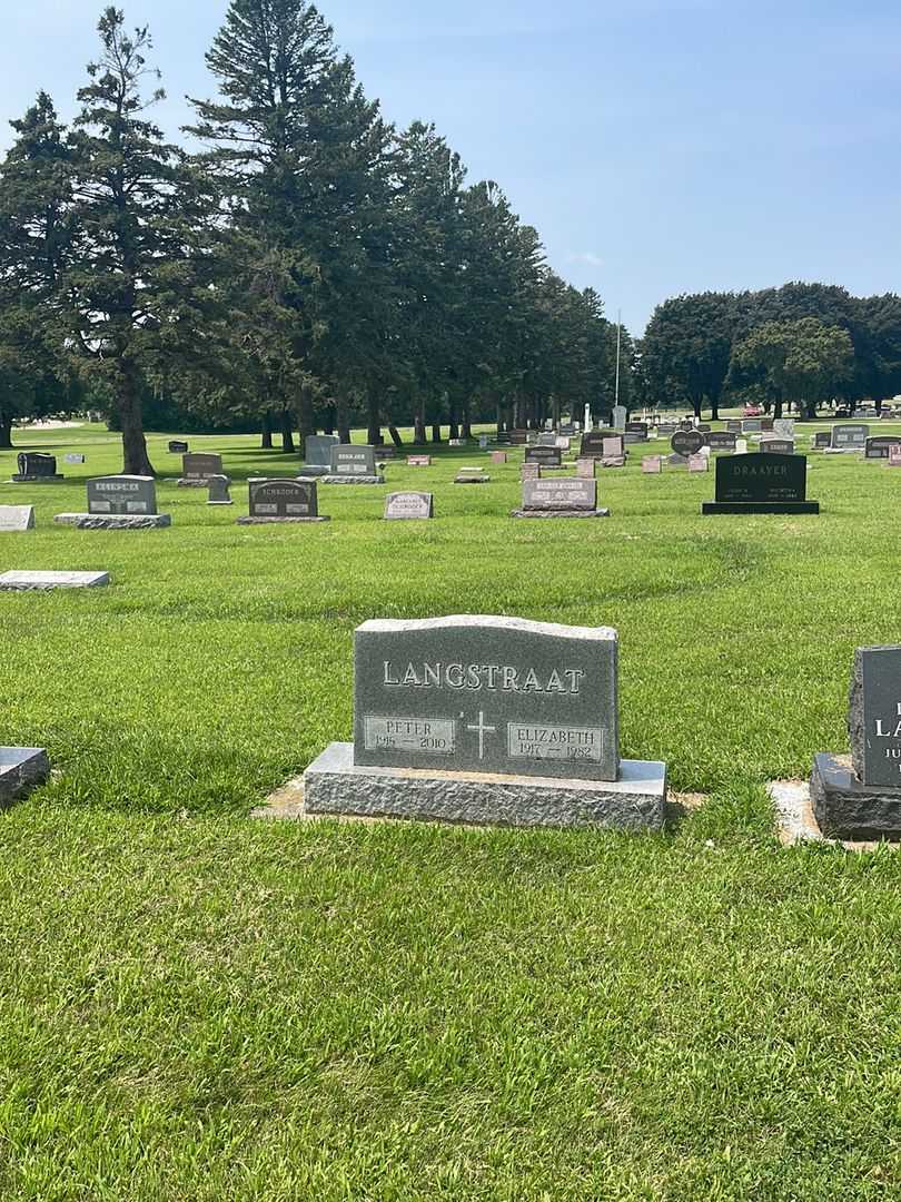 Peter W. Langstraat's grave. Photo 2