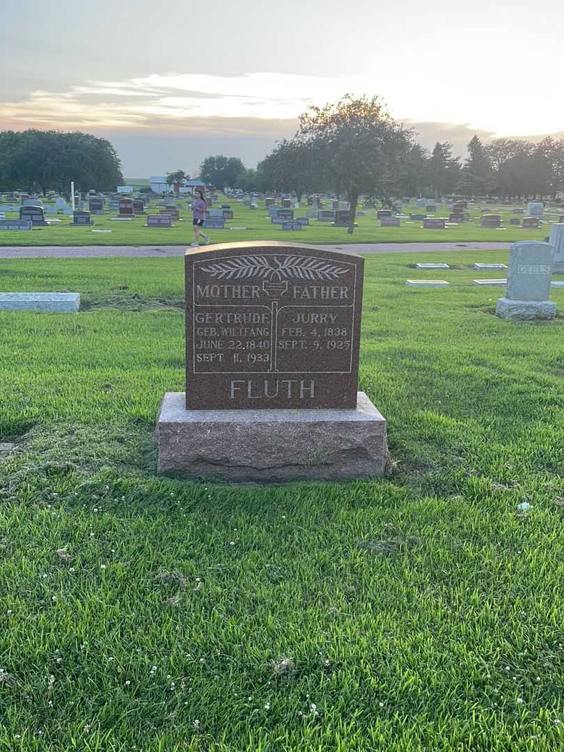 Gertrude Geb. Wiltfang Fluth's grave. Photo 2
