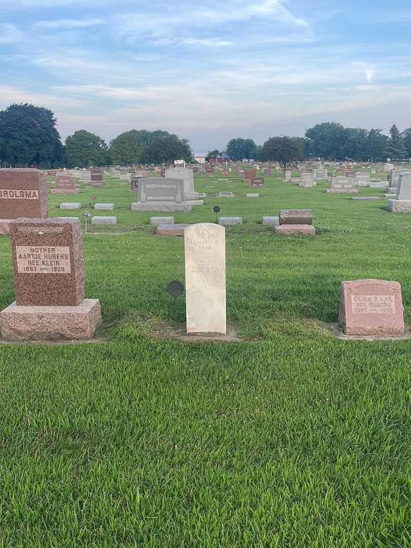 Edward C. Raak's grave. Photo 2