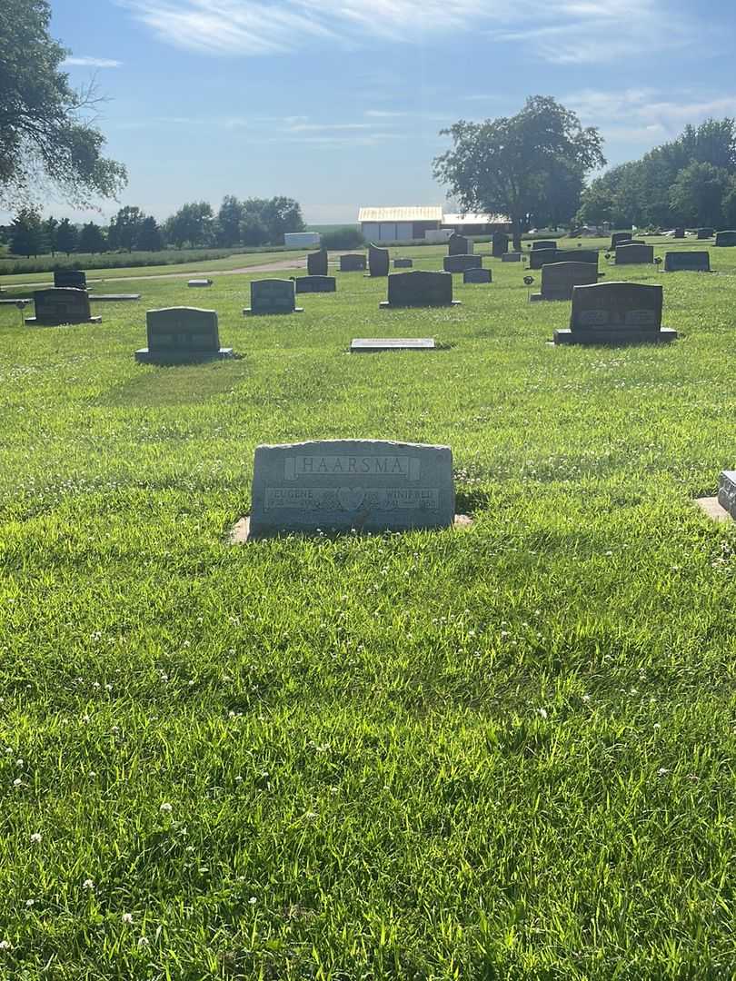 Winifred Haarsma's grave. Photo 2