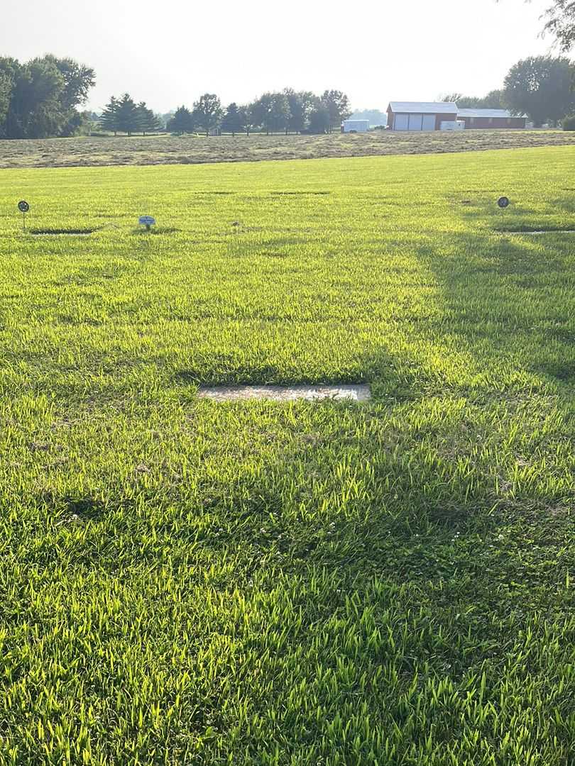 Jay Jackson's grave. Photo 2