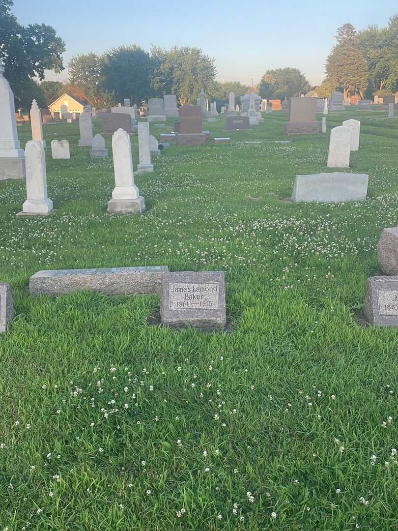 James Lamond Baker's grave. Photo 2