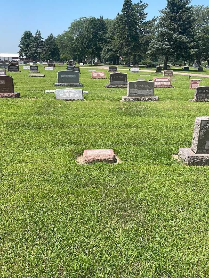 Jane Daley De Vries's grave. Photo 2
