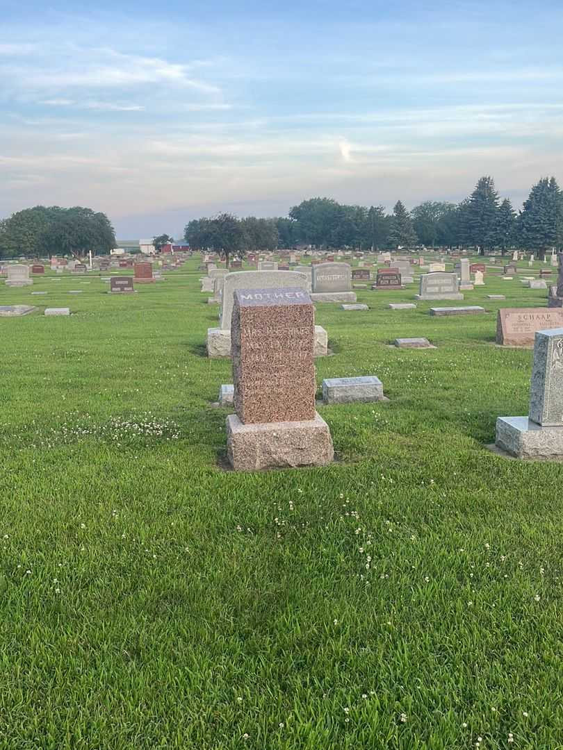 Missus/Madam H. Eerkes's grave. Photo 2