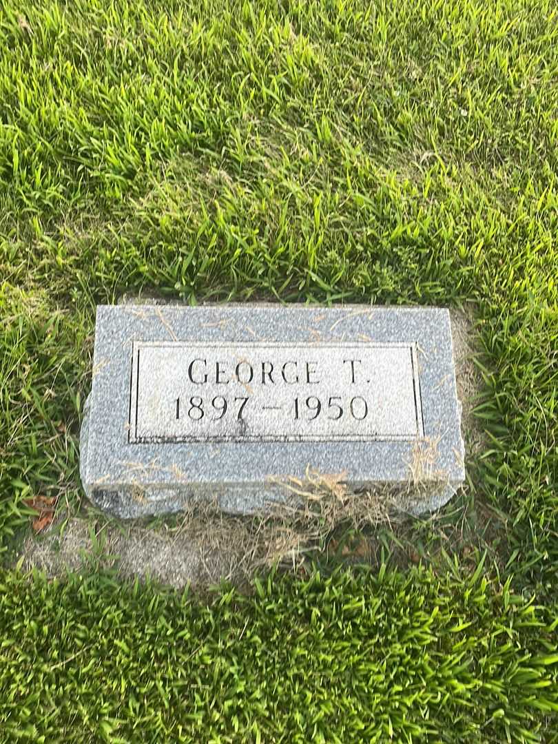 George T. Eason's grave. Photo 3