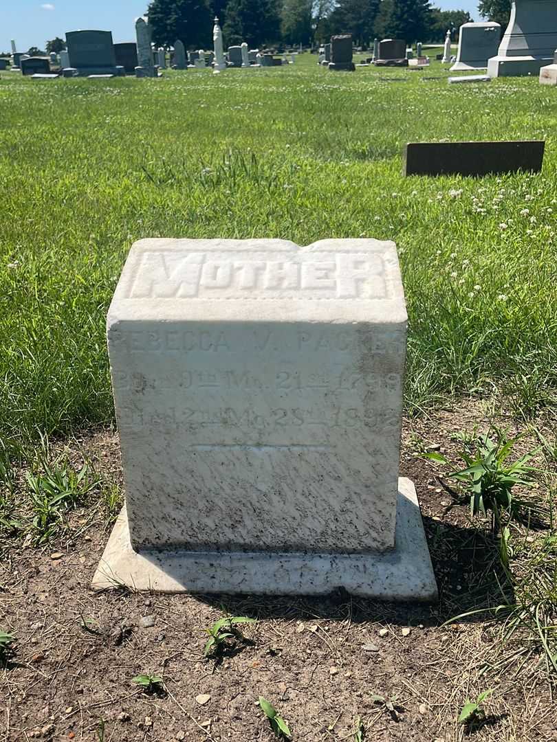 Rebecca V. Packer's grave. Photo 1