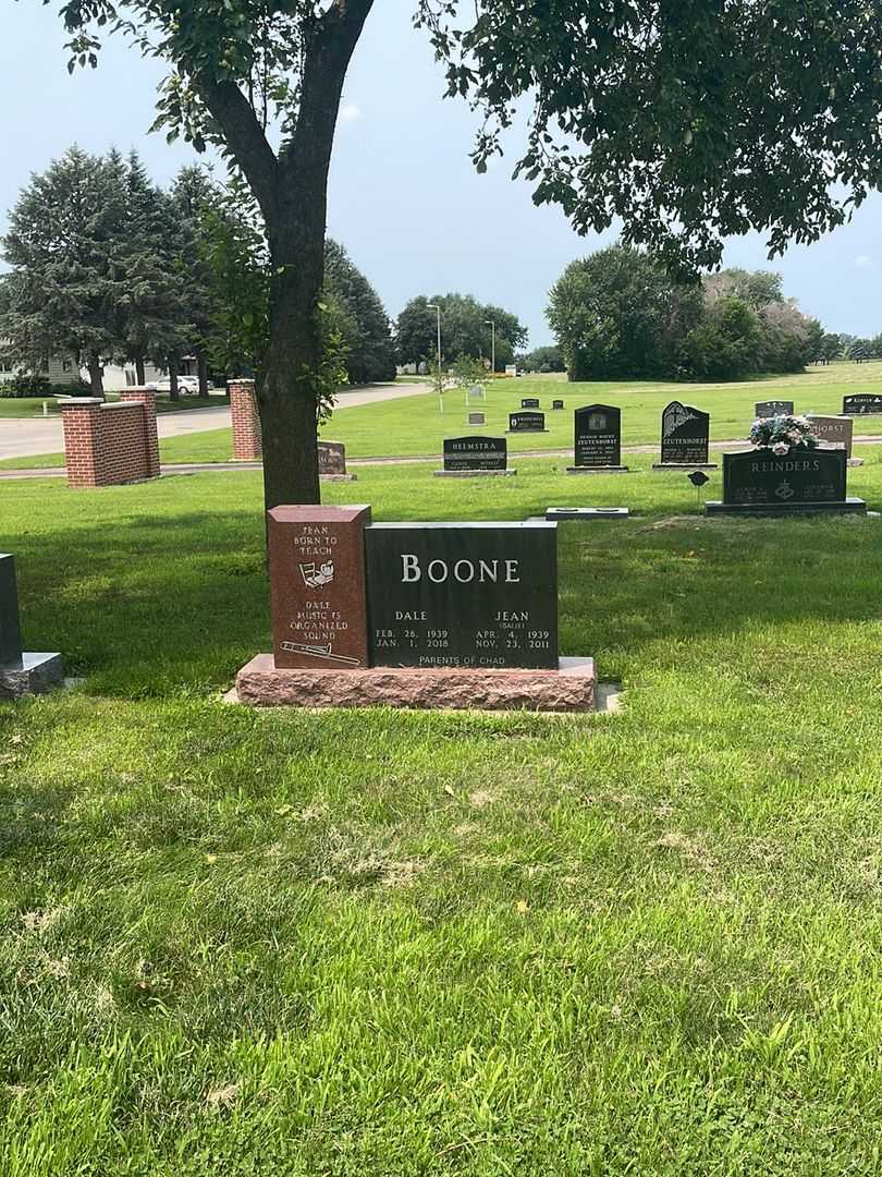 Jean Salie Boone's grave. Photo 2