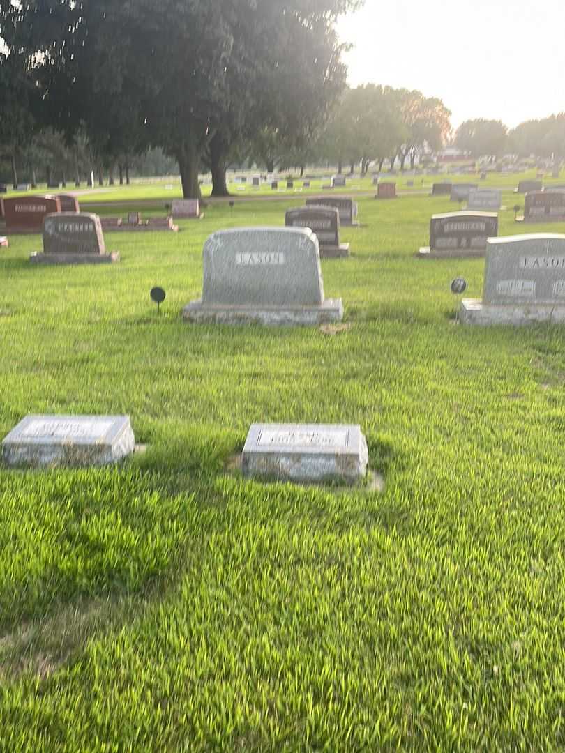 Jessie Eason's grave. Photo 2