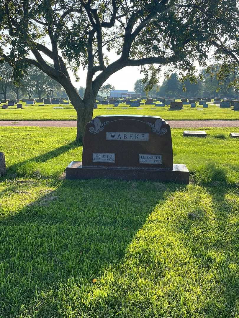 Elizabeth Wabeke's grave. Photo 2