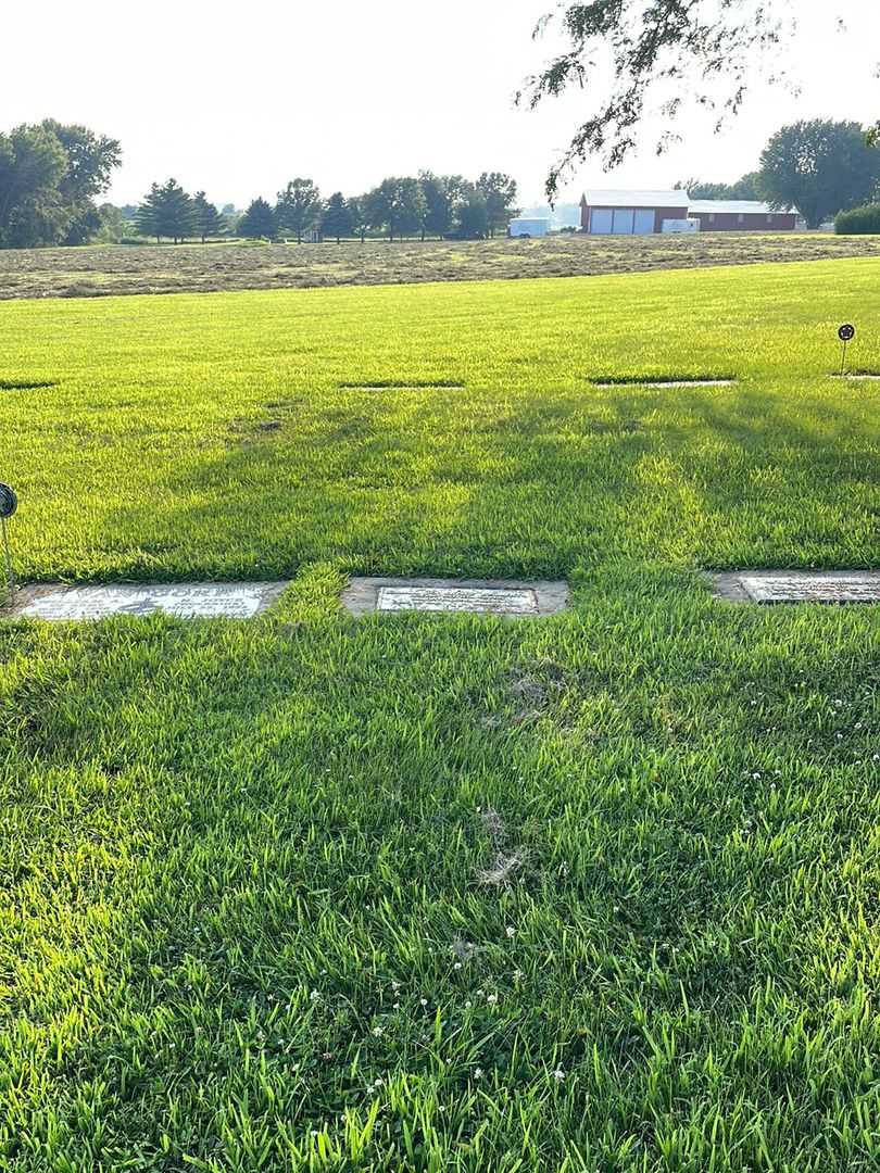 Karla Jo Eknes Aalberts's grave. Photo 2